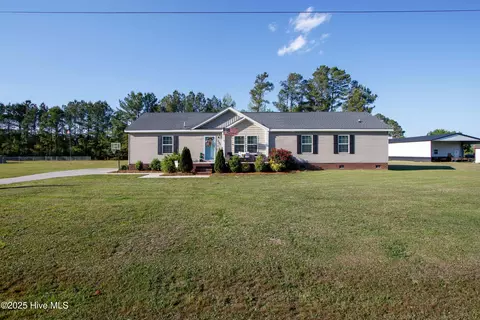 928 Joshua Creek Rd, Deep Run, NC 28525