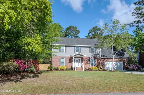 3208 Shadow Ct, Wilmington, NC 28409