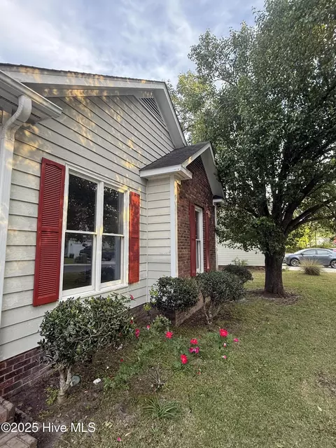 1504 Marblehead Ct, Wilmington, NC 28412