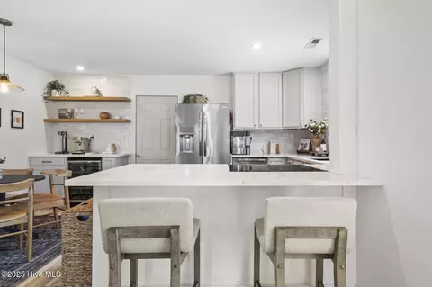Kitchen - 309 Tassel Ct, Hubert, NC 28539 photo 2 of 8
