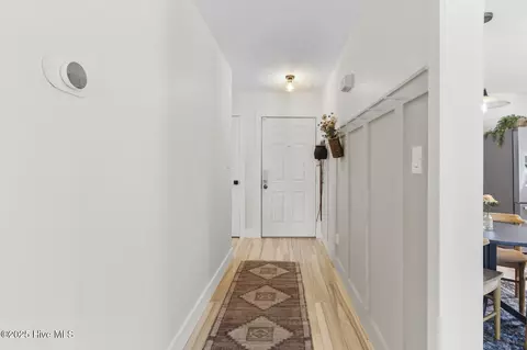 Entry Way - 309 Tassel Ct, Hubert, NC 28539 photo 2 of 3