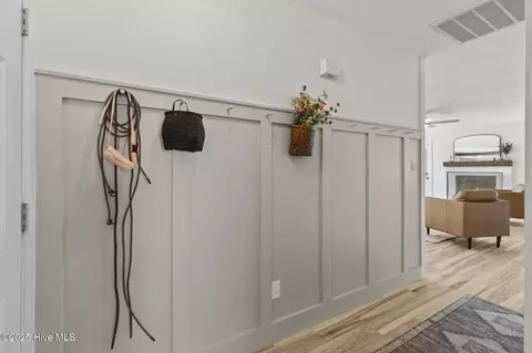 Entry Way - 309 Tassel Ct, Hubert, NC 28539 photo 1 of 3