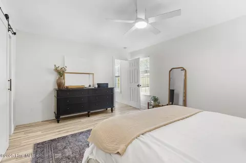 Bedroom - 309 Tassel Ct, Hubert, NC 28539 photo 2 of 4