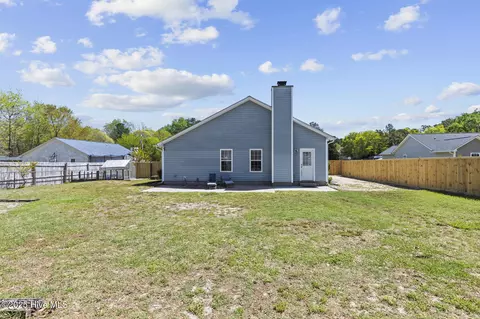 Exterior - 309 Tassel Ct, Hubert, NC 28539 photo 10 of 20