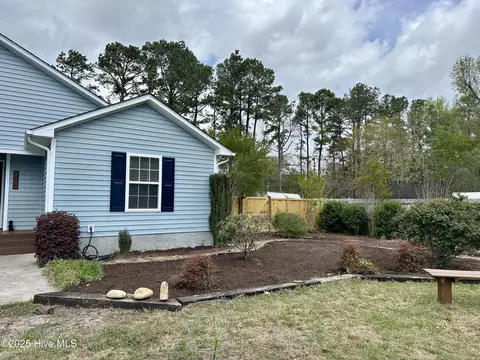Exterior - 309 Tassel Ct, Hubert, NC 28539 photo 13 of 20