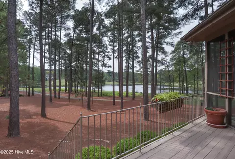 32 Oxton Cir, Pinehurst, NC 28374 photo 12