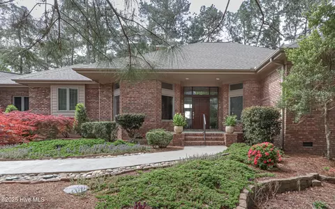 32 Oxton Cir, Pinehurst, NC 28374 photo 4