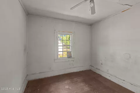 1007 Broad St, Windsor, NC 27983 photo 13