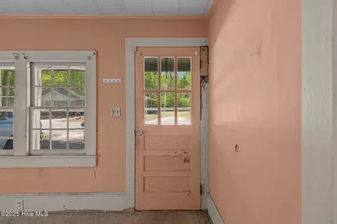 1007 Broad St, Windsor, NC 27983 photo 31