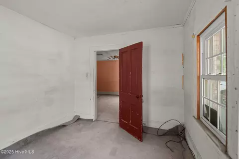 1007 Broad St, Windsor, NC 27983 photo 11
