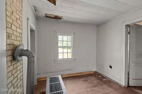 1007 Broad St, Windsor, NC 27983 photo 23