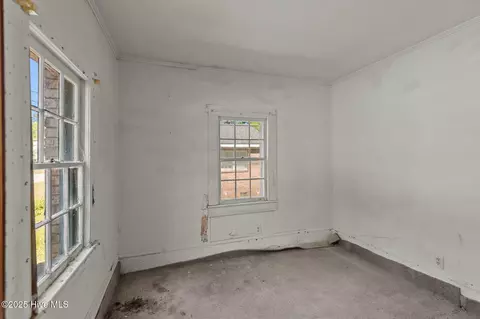 1007 Broad St, Windsor, NC 27983 photo 12
