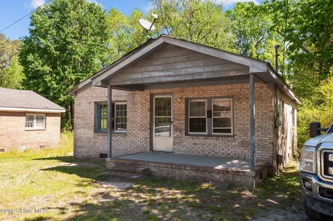 1007 Broad St, Windsor, NC 27983 photo 3