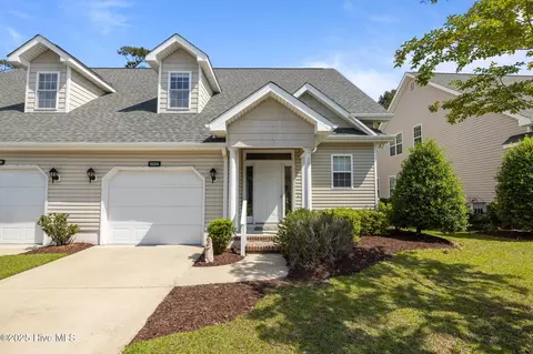 512 Village Green Dr #A, Morehead City, NC 28557