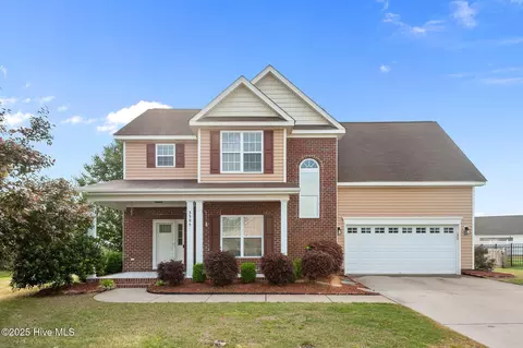 3305 Grove Point Dr, Winterville, NC 28590