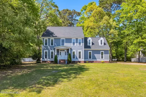 102 Tall Pines Pl, Goldsboro, NC 27534