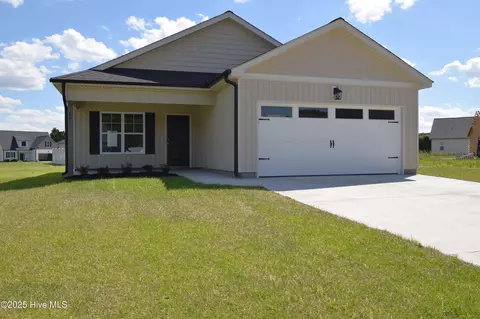 80 Hampton Way, Snow Hill, NC 28580