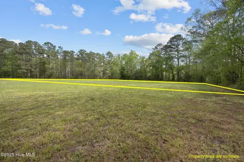 L12 Five Mile Road, Richlands, NC 28574