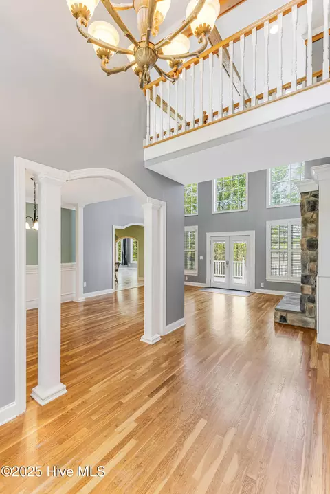 Entry Way - 117 Canvasback Pt, Hampstead, NC 28443 photo 2 of 7