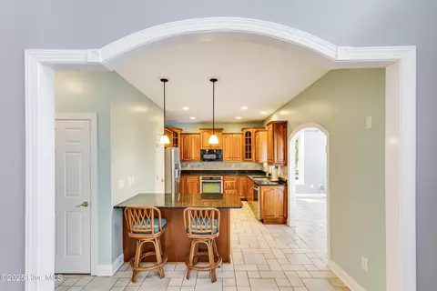Kitchen - 117 Canvasback Pt, Hampstead, NC 28443 photo 1 of 5