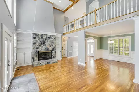 Living - 117 Canvasback Pt, Hampstead, NC 28443 photo 1 of 4