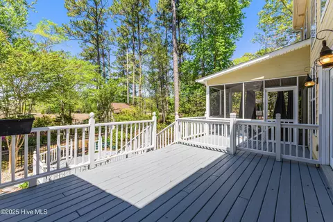 Exterior - 117 Canvasback Pt, Hampstead, NC 28443 photo 2 of 9