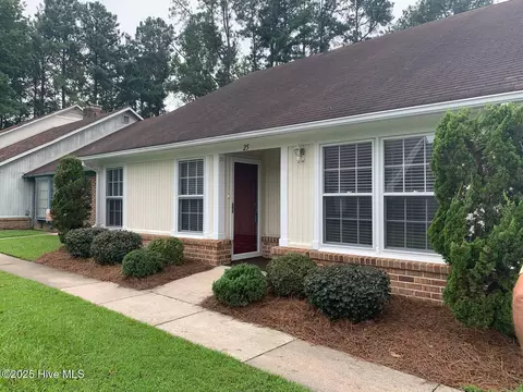 126 Oakmont Dr #25, Greenville, NC 27858