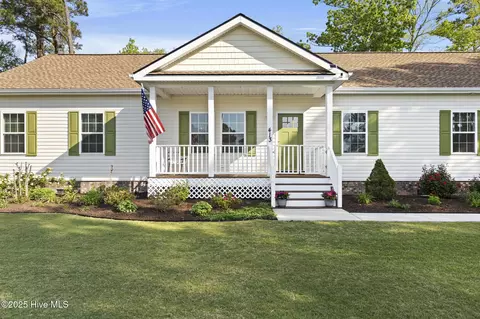 413 Knollwood Dr, Hampstead, NC 28443