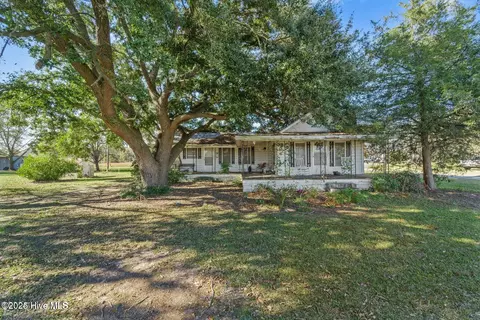 582 Durwood Evans Rd, Beulaville, NC 28518