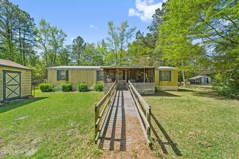 4148 Nc 24, Beulaville, NC 28518