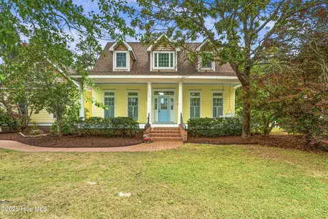 6201 Pebble Shore Ln, Southport, NC 28461