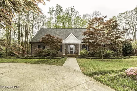 2305 Creekridge Dr, Rocky Mount, NC 27804