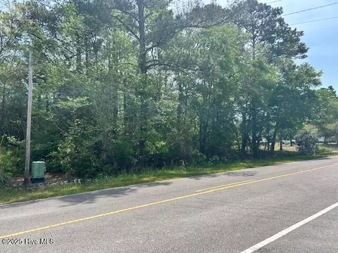 3092 Seashore Rd SW, Supply, NC 28462