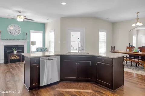 1003 Snapper St, New Bern, NC 28562 photo 10