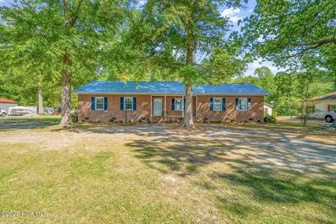 1155 4 Forks Rd, Elizabeth City, NC 27909