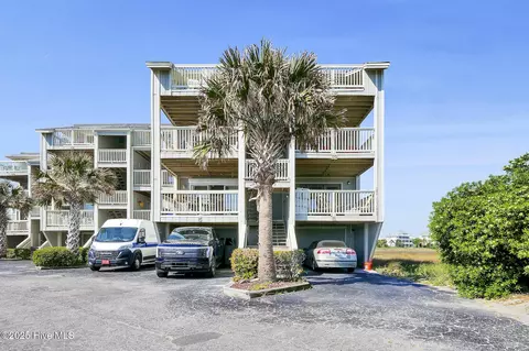 1801 Canal Dr UNIT A12, Carolina Beach, NC 28428