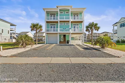 352 E Fourth St, Ocean Isle Beach, NC 28469