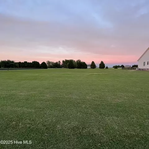 138 Swan View Rd, Merry Hill, NC 27957