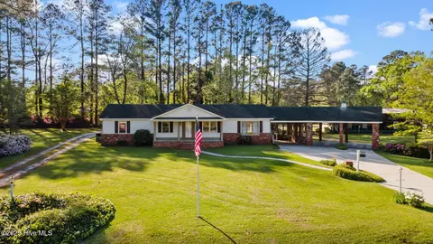 165 NW West Craven Middle School Rd, New Bern, NC 28562