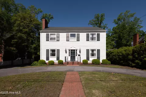 608 S Oak St, Greenville, NC 27858