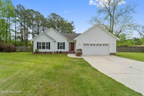 162 E Ridge Ct, Jacksonville, NC 28540