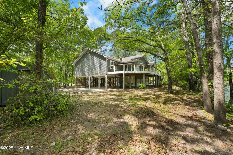 Exterior - 1379 River Bend Dr, Burgaw, NC 28425 photo 14 of 15