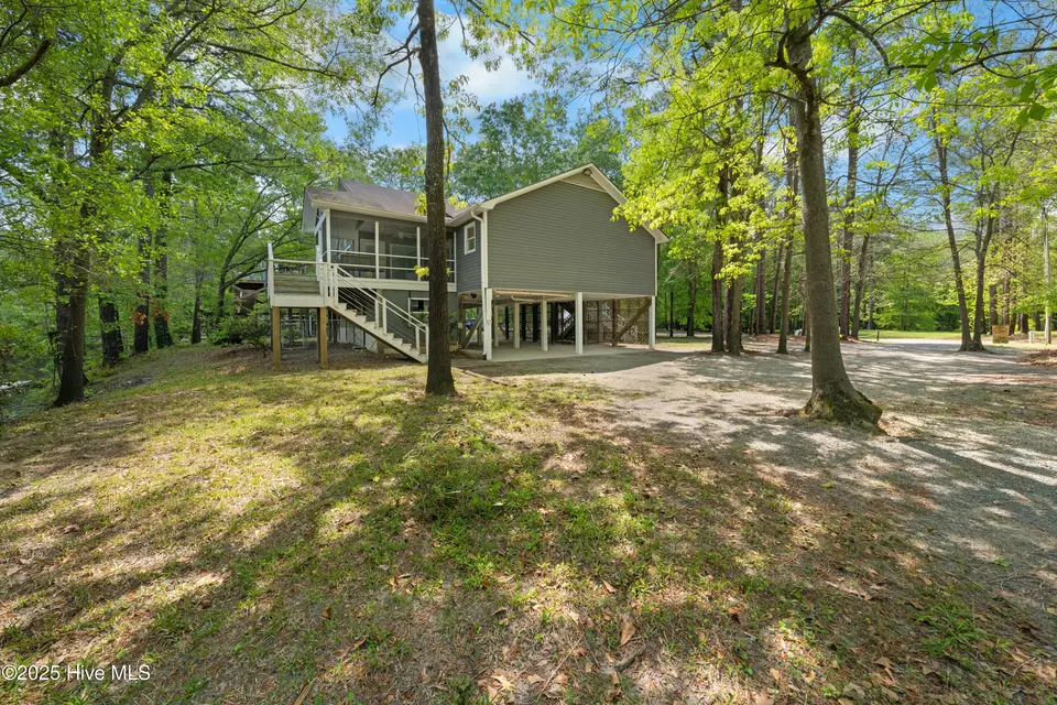 Exterior - 1379 River Bend Dr, Burgaw, NC 28425 photo 13 of 15