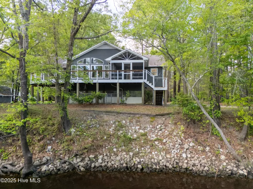 Exterior - 1379 River Bend Dr, Burgaw, NC 28425 photo 15 of 15