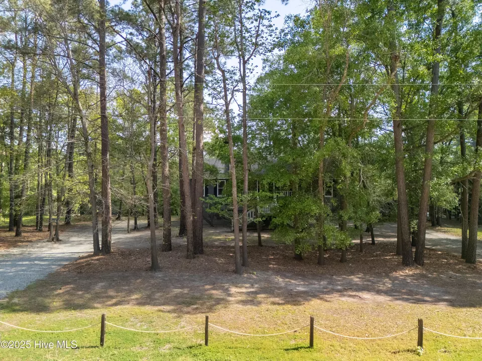 Exterior - 1379 River Bend Dr, Burgaw, NC 28425 photo 10 of 15