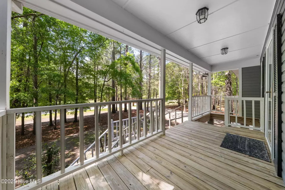 Exterior - 1379 River Bend Dr, Burgaw, NC 28425 photo 3 of 15
