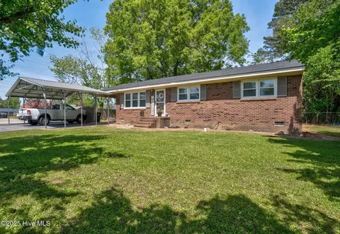 724 Clayton St, Rocky Mount, NC 27803