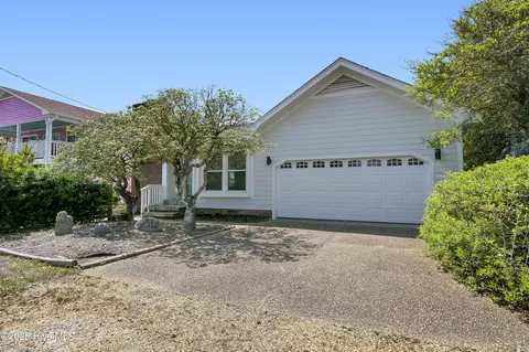 301 E Ave, Kure Beach, NC 28449