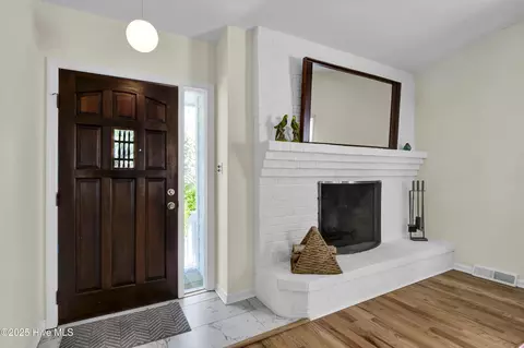 Entry Way - 301 E Ave, Kure Beach, NC 28449 photo 1 of 1