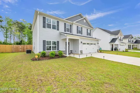 525 White Shoal Way, Sneads Ferry, NC 28460